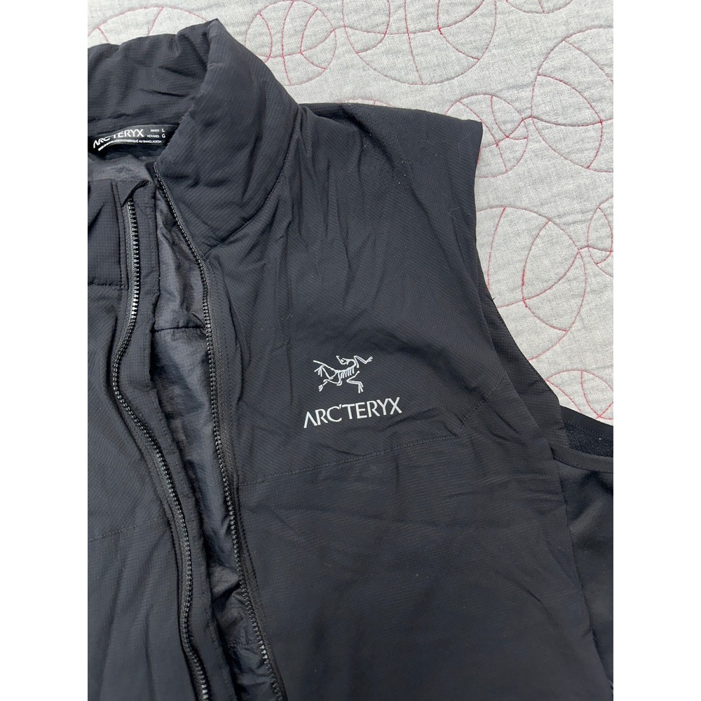 Arc'teryx Atom LT Vest Black Full Zip Logo BROKEN ZIPPER / Men's Large